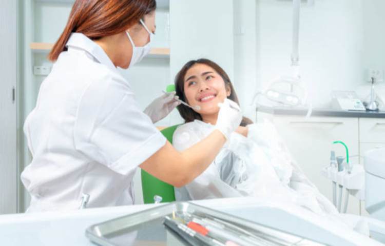 dentist-patient-woman
